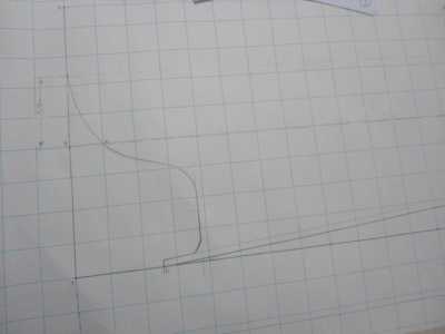 Ma come nascono i suoi modellini?  Tutto inizia con una fotografia dell�originale e poi con un disegno: armato di riga e matita Massimo delinea lo scheletro della sua futura creatura